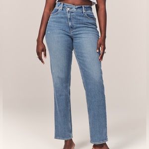 Abercrombie Curve Love 90’s Straight Jeans